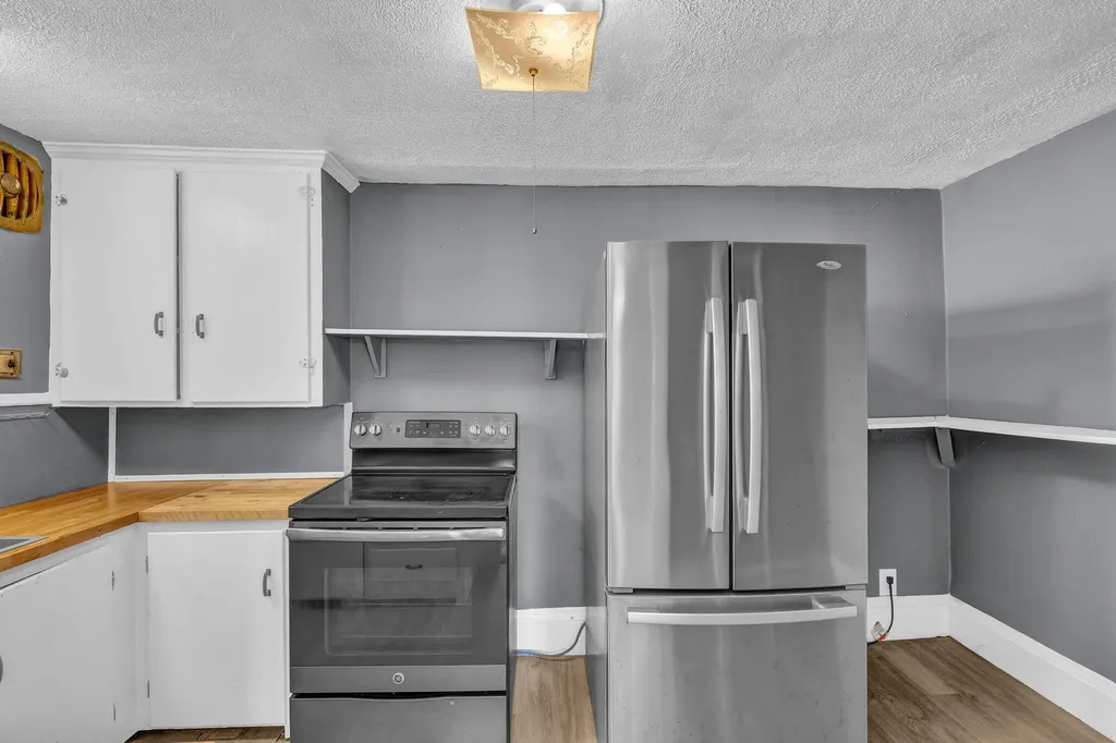 79 Hill Street Biddeford ME 04005