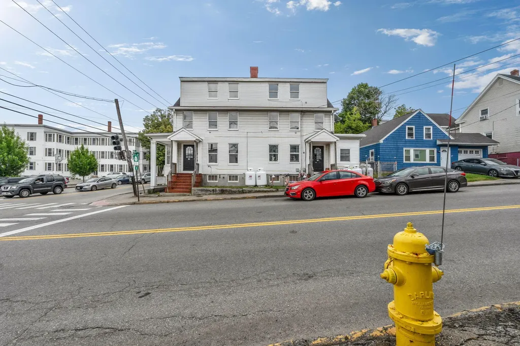 79 Hill Street Biddeford ME 04005