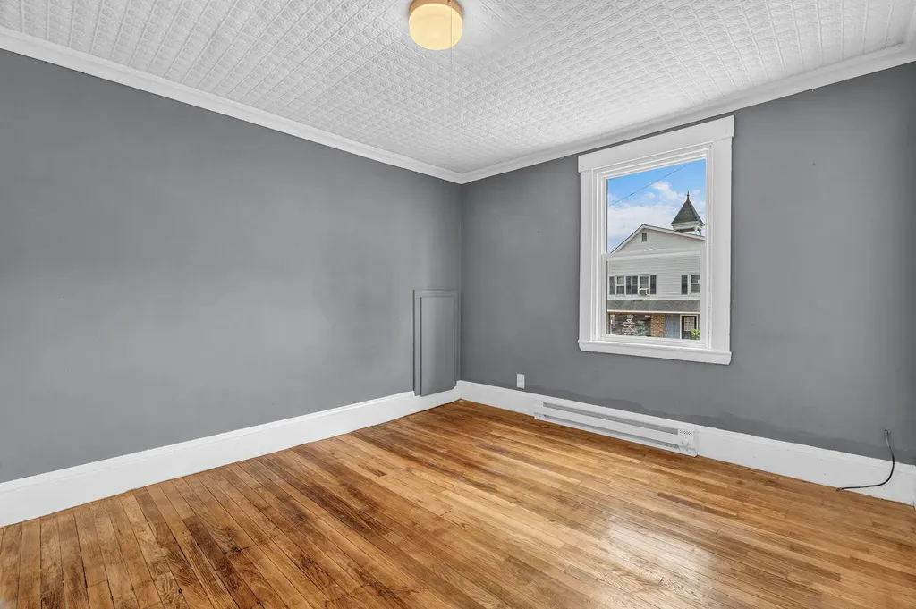 79 Hill Street Biddeford ME 04005