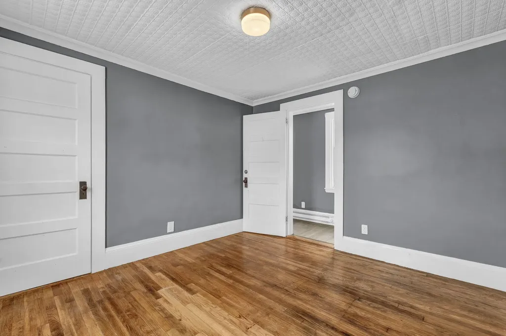 79 Hill Street Biddeford ME 04005