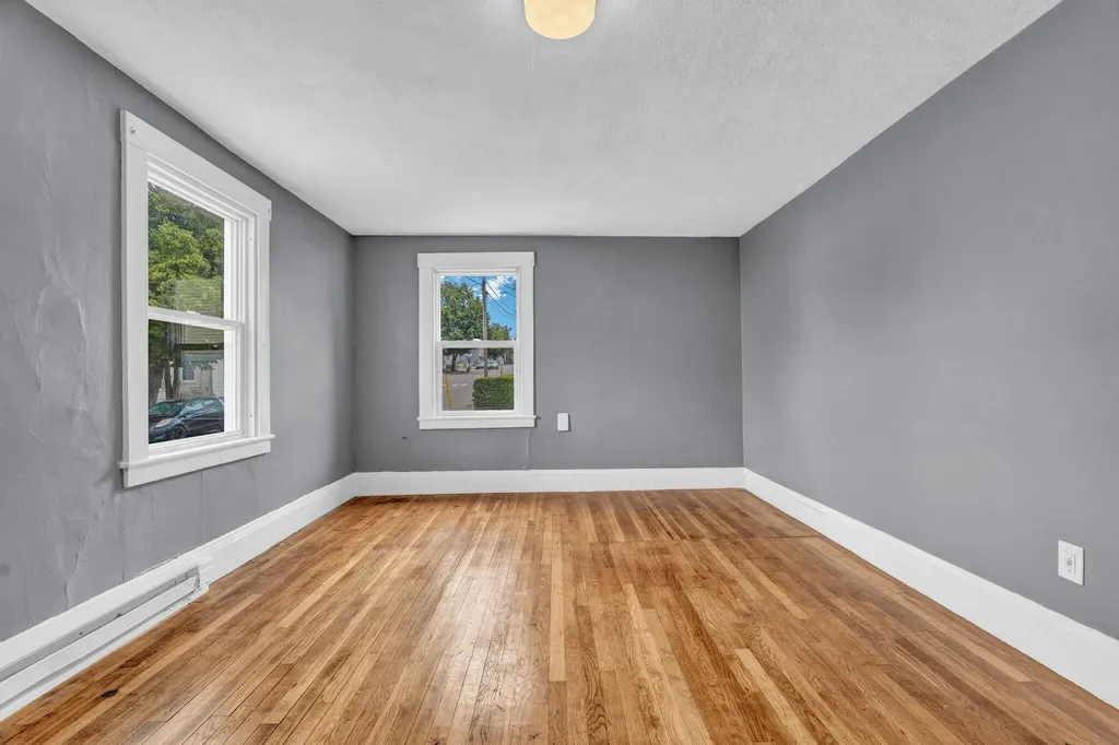 79 Hill Street Biddeford ME 04005