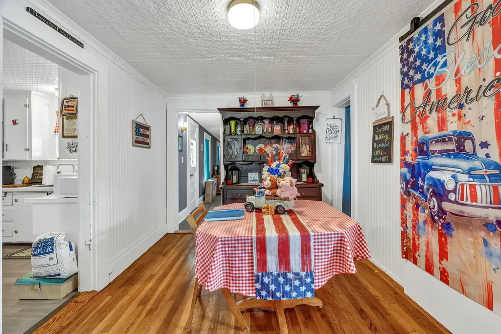 79 Hill Street Biddeford ME 04005