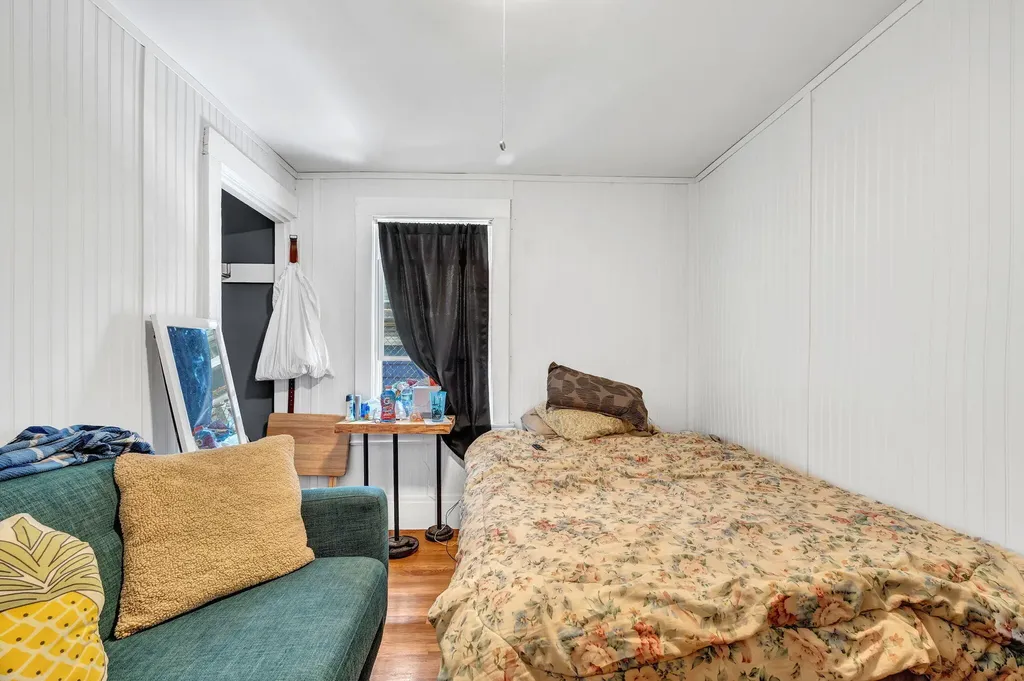 79 Hill Street Biddeford ME 04005
