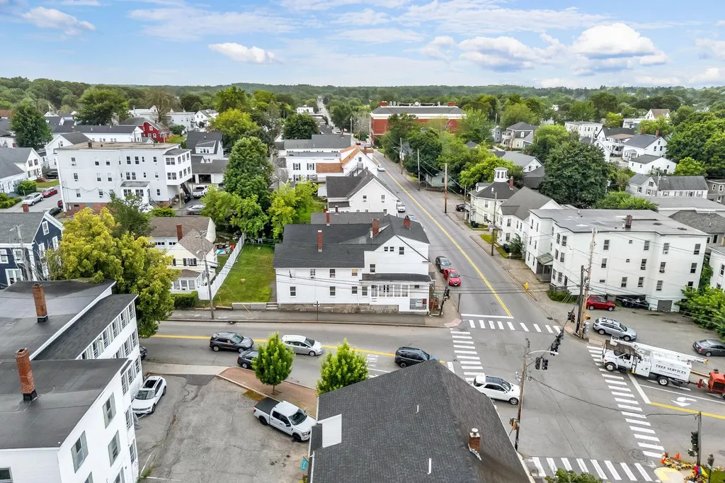 79 Hill Street Biddeford ME 04005