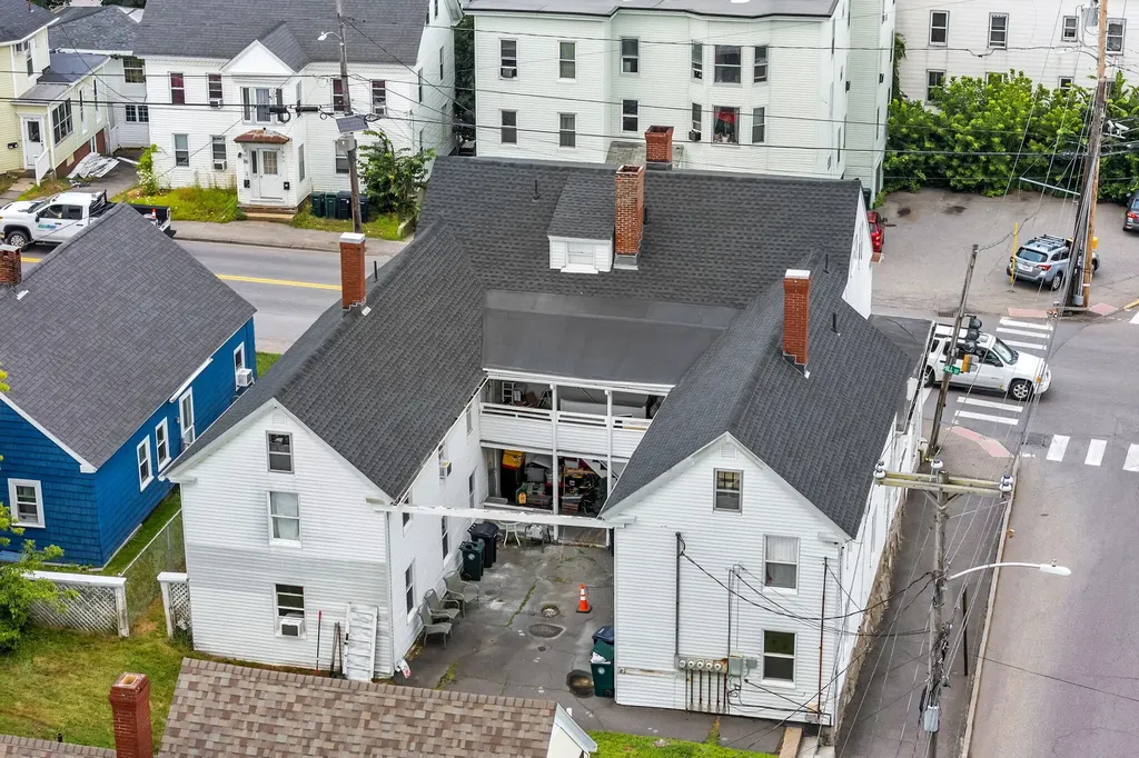 79 Hill Street Biddeford ME 04005