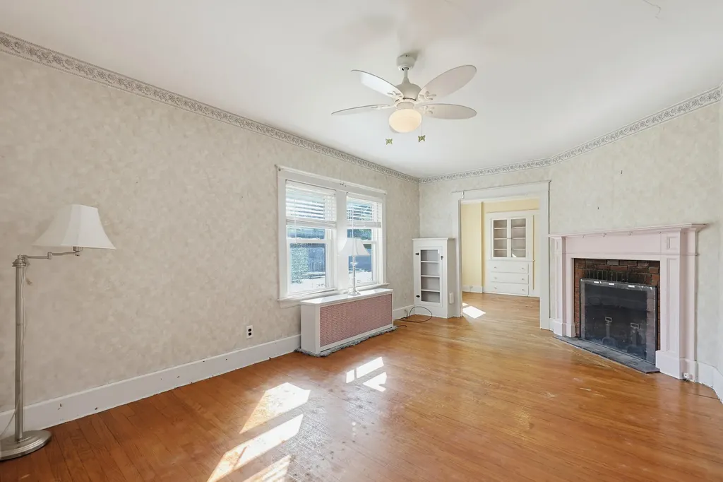 49 Orchard Street Auburn ME 04210