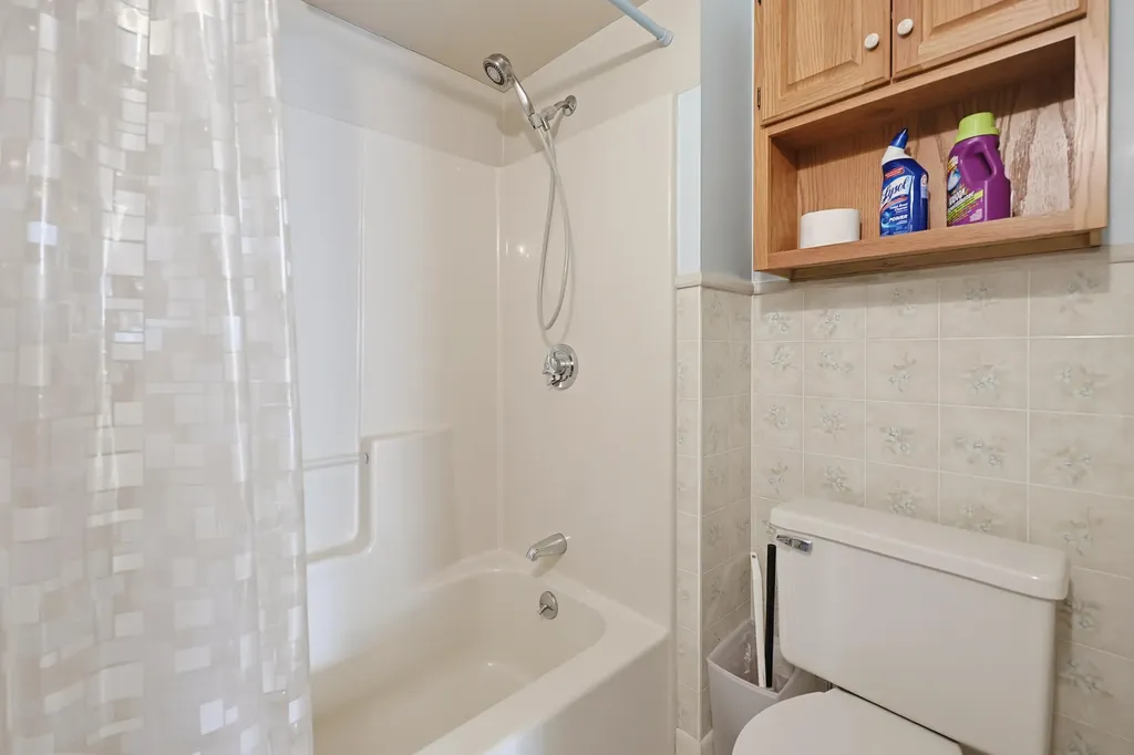49 Orchard Street Auburn ME 04210