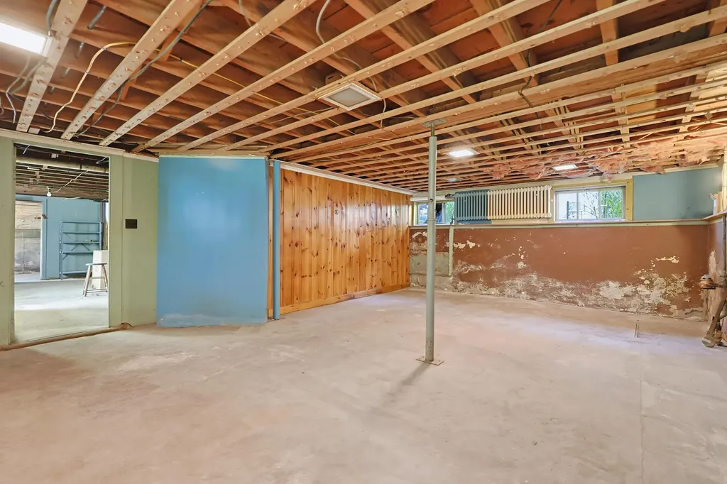 49 Orchard Street Auburn ME 04210