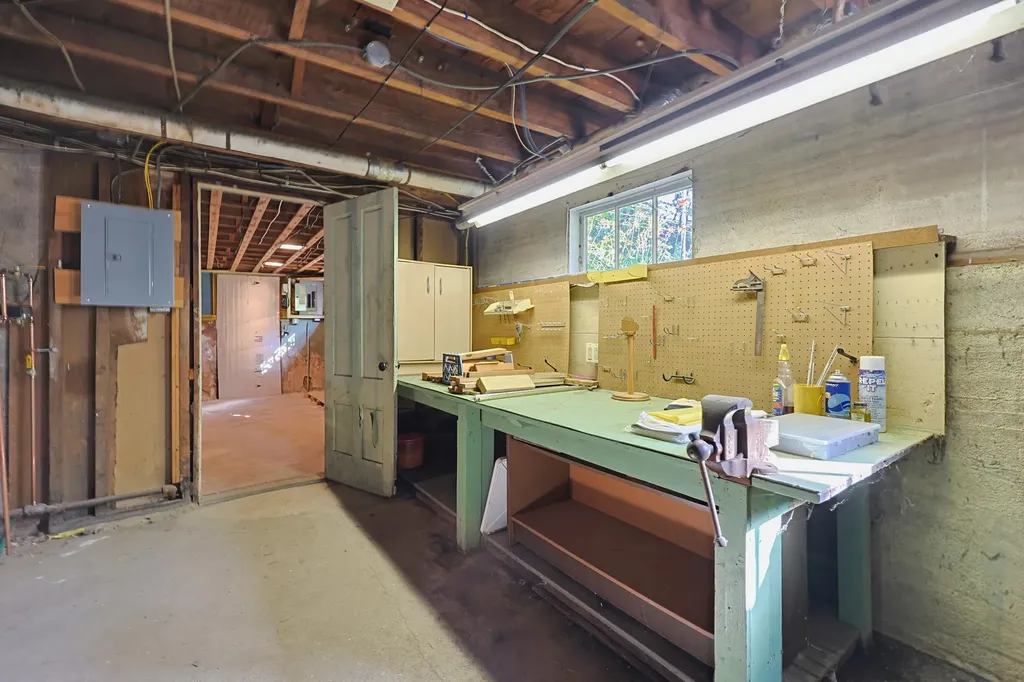 49 Orchard Street Auburn ME 04210