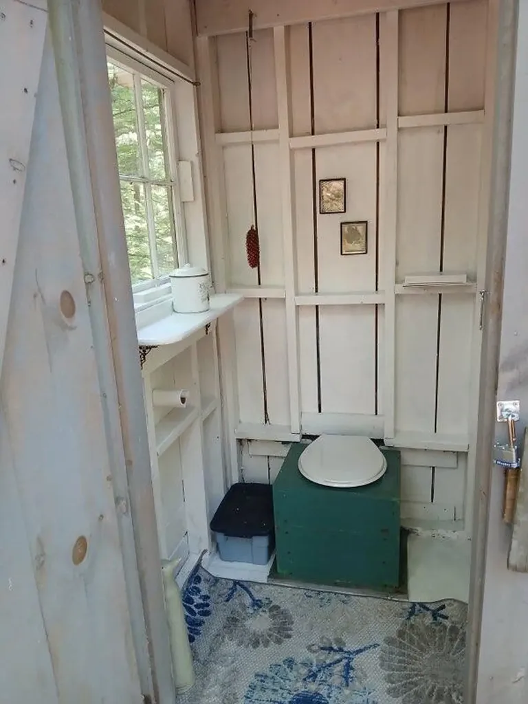 9 Millstone Island Liberty ME 04949