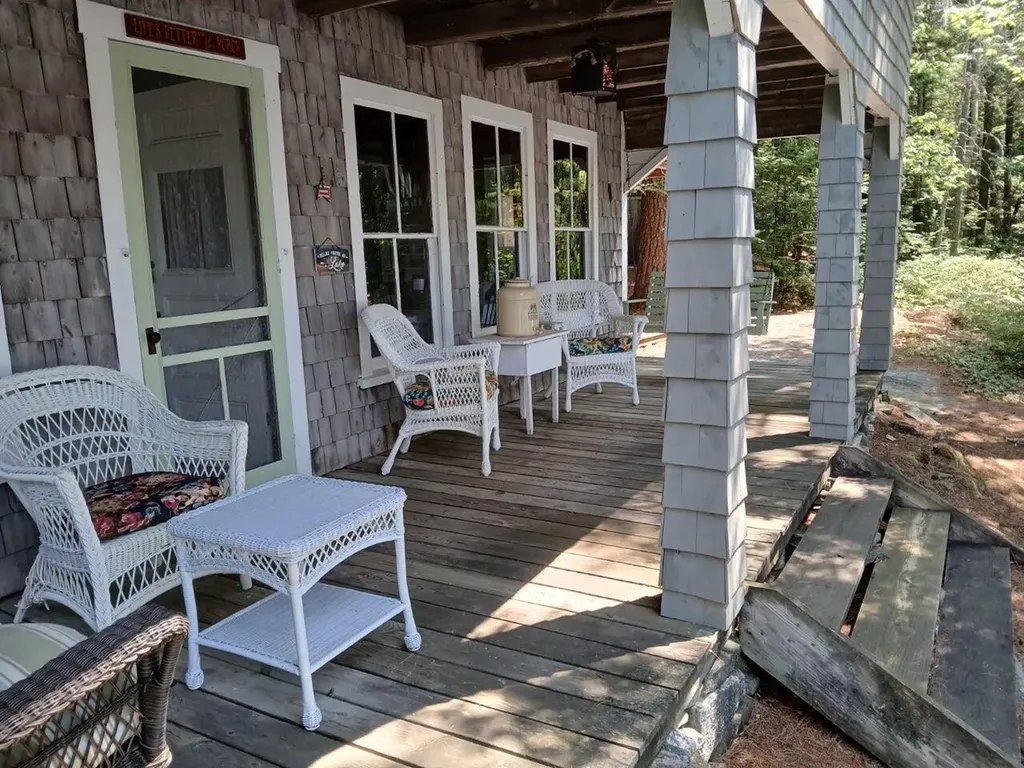 9 Millstone Island Liberty ME 04949