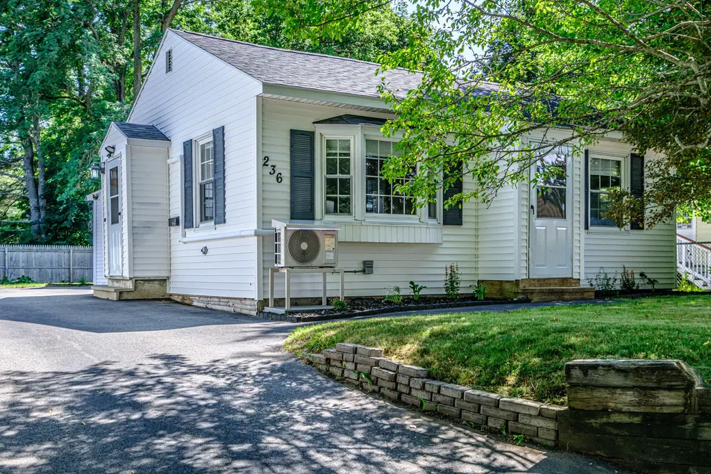 236 Longfellow Street Westbrook ME 04092
