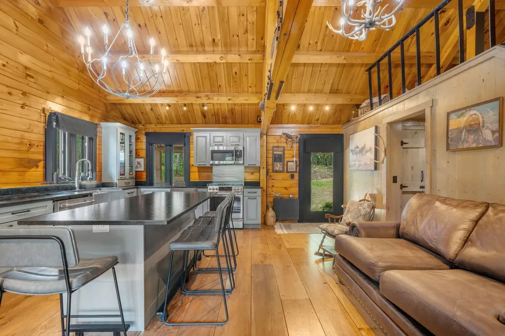 1035 Mullen Road Stetson ME 04488