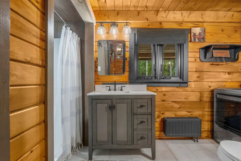 1035 Mullen Road Stetson ME 04488
