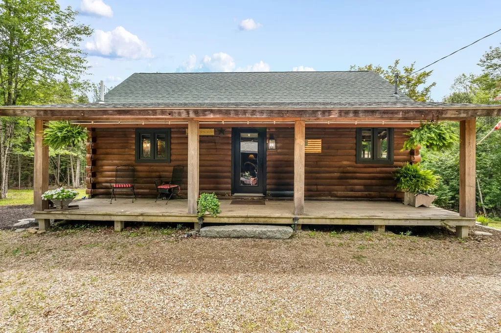 1035 Mullen Road Stetson ME 04488