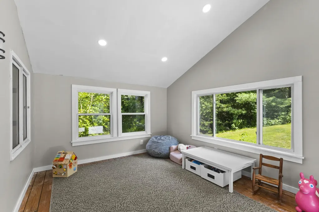 10 Lupine Lane Trenton ME 04605