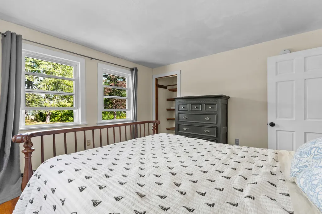 10 Lupine Lane Trenton ME 04605