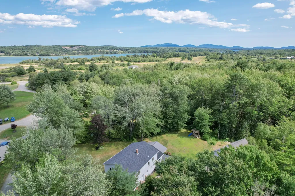 10 Lupine Lane Trenton ME 04605