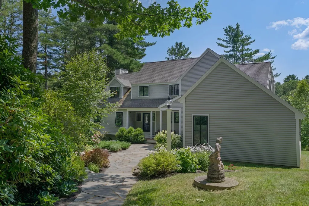36 Old Boston Road Arundel ME 04046