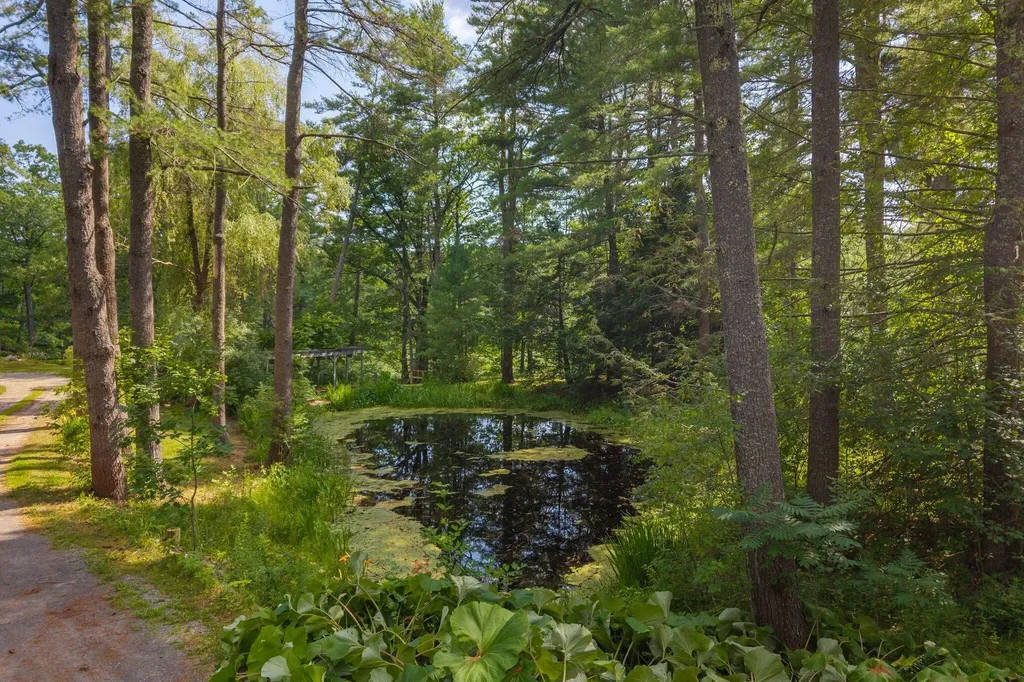 36 Old Boston Road Arundel ME 04046