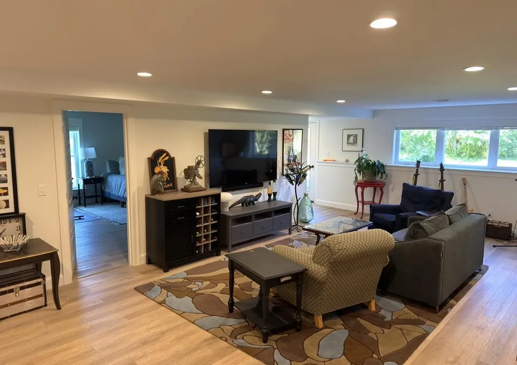 48 Maxwell Woods Drive Cape Elizabeth ME 04107
