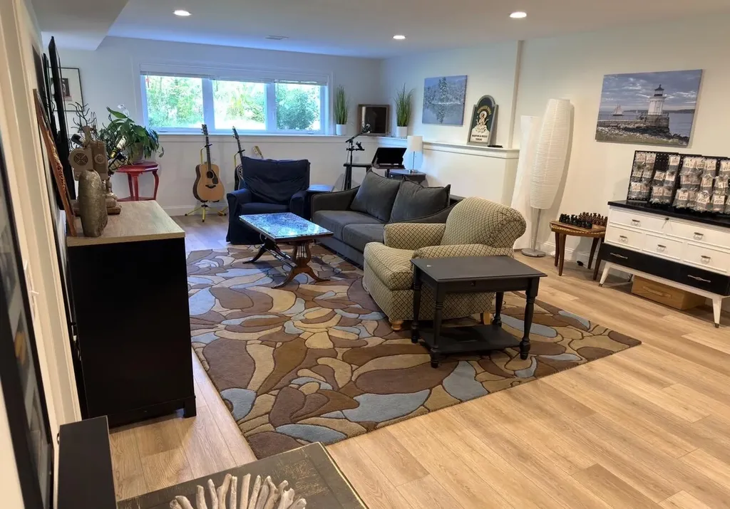 48 Maxwell Woods Drive Cape Elizabeth ME 04107
