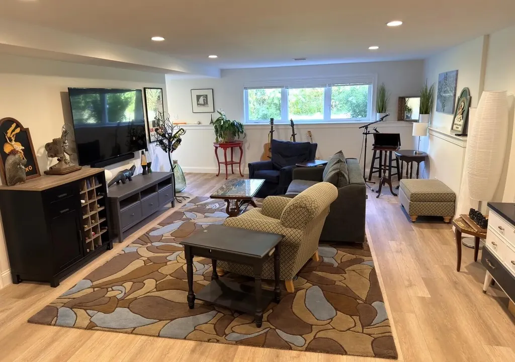 48 Maxwell Woods Drive Cape Elizabeth ME 04107