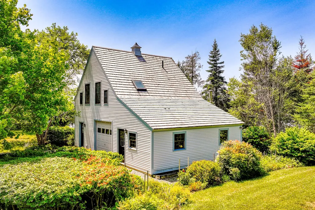 130 Big Tree Lane Islesboro ME 04848