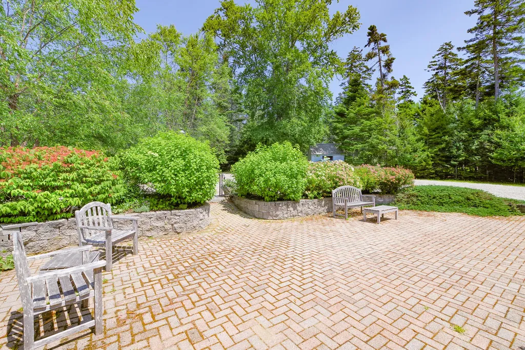 130 Big Tree Lane Islesboro ME 04848