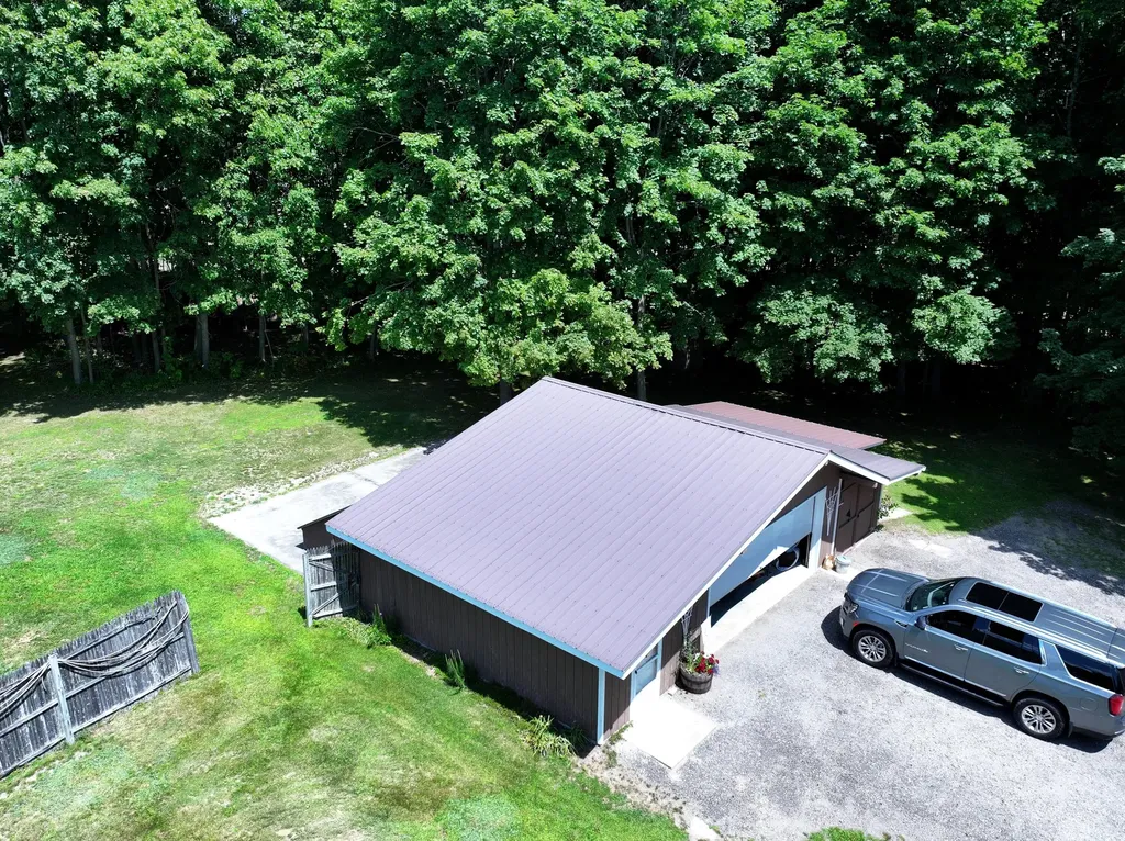 241 Leeds Junction Road Wales ME 04280