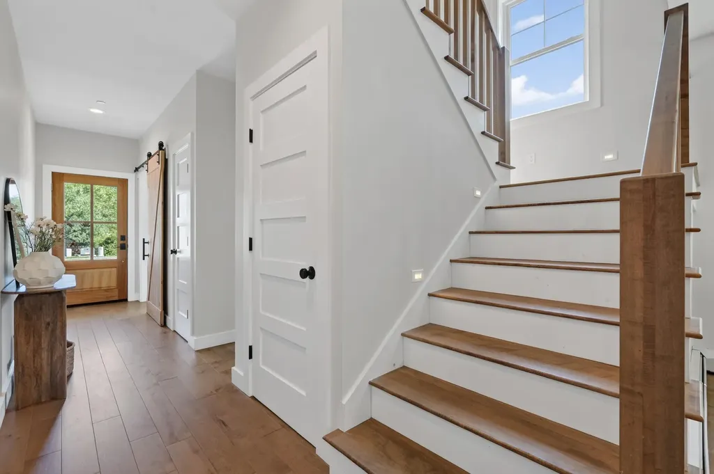 32 Ice Pond Drive Portland ME 04103