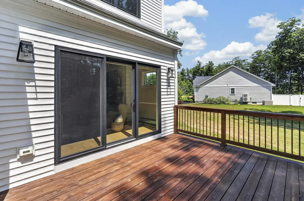 32 Ice Pond Drive Portland ME 04103