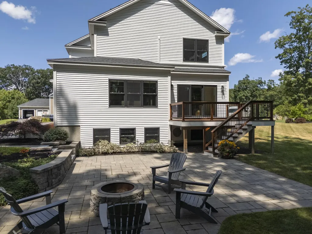 32 Ice Pond Drive Portland ME 04103