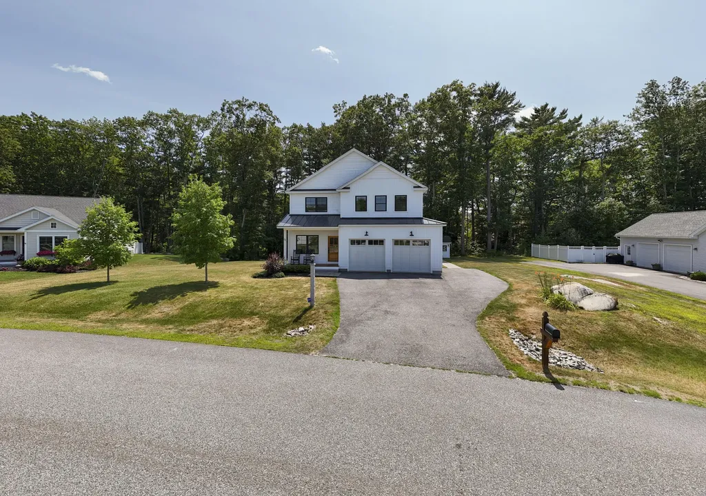 32 Ice Pond Drive Portland ME 04103