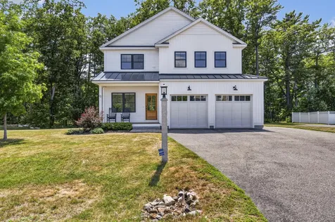 32 Ice Pond Drive Portland ME 04103
