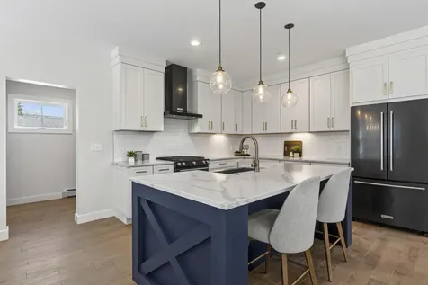 32 Ice Pond Drive Portland ME 04103