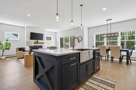 32 Ice Pond Drive Portland ME 04103