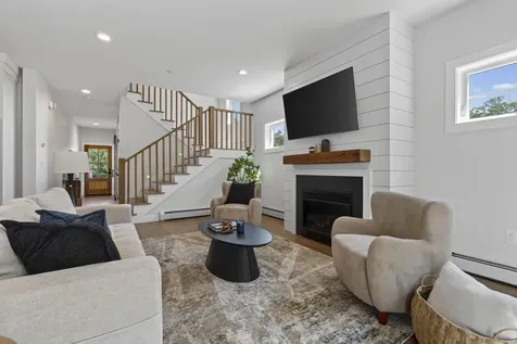 32 Ice Pond Drive Portland ME 04103
