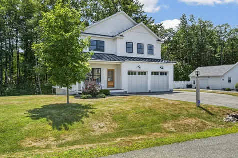 32 Ice Pond Drive Portland ME 04103