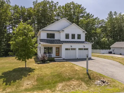 32 Ice Pond Drive Portland ME 04103