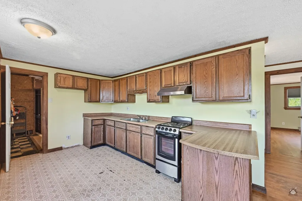 19 Coolidge Road Wayne ME 04284