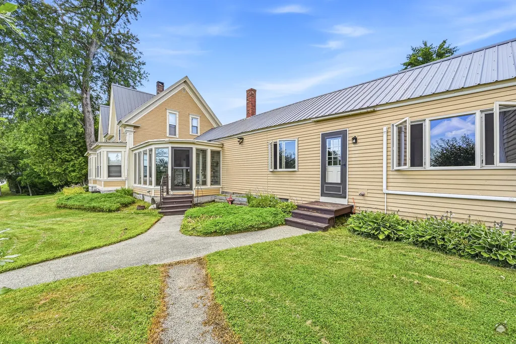 19 Coolidge Road Wayne ME 04284