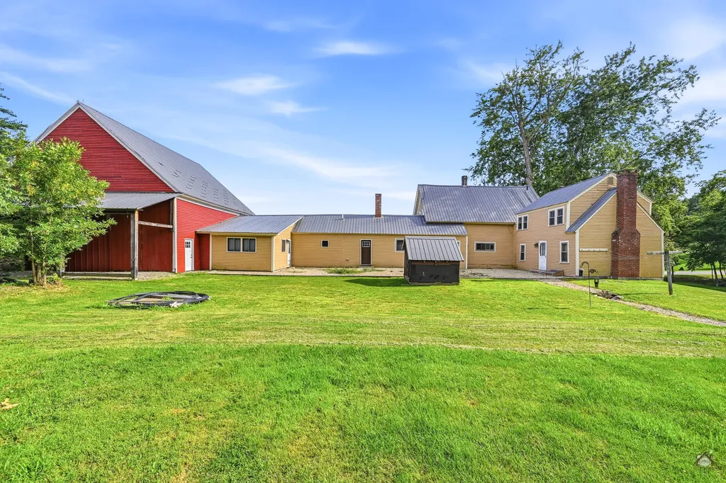 19 Coolidge Road Wayne ME 04284