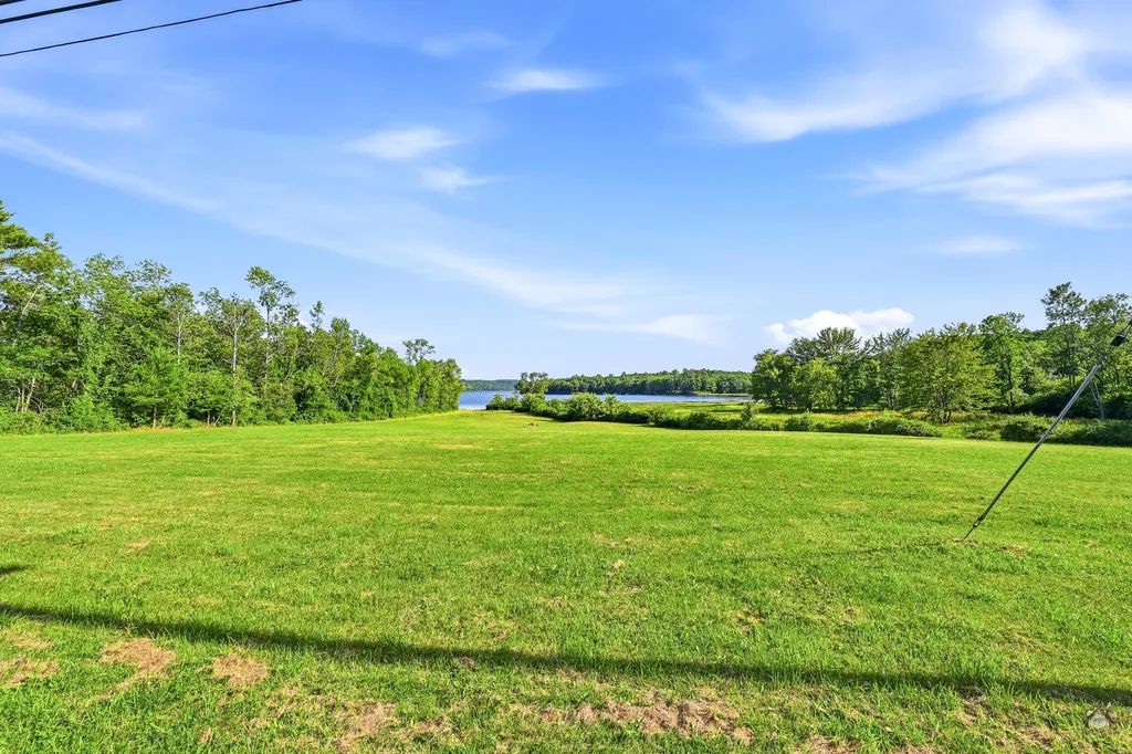 19 Coolidge Road Wayne ME 04284