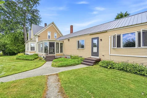 19 Coolidge Road Wayne ME 04284