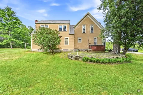 19 Coolidge Road Wayne ME 04284