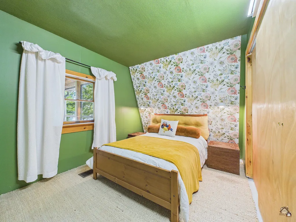 14 Sahagian Road Belgrade ME 04917