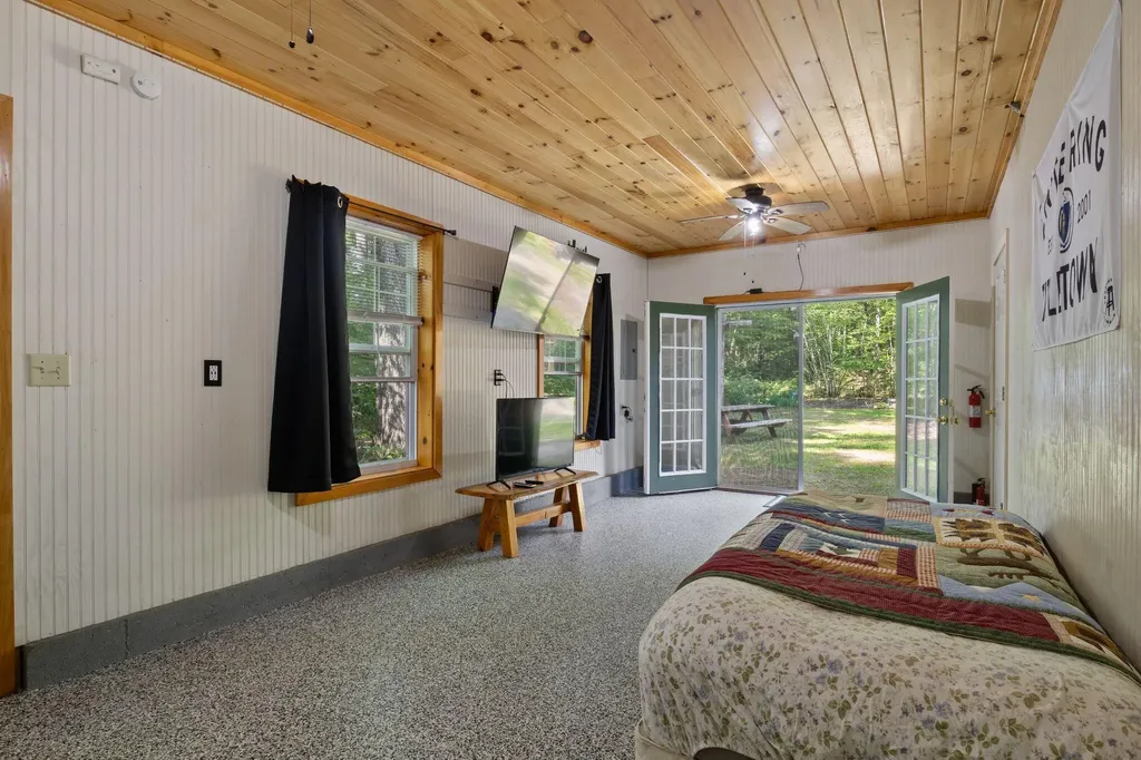 12 Channel Circle Shapleigh ME 04076