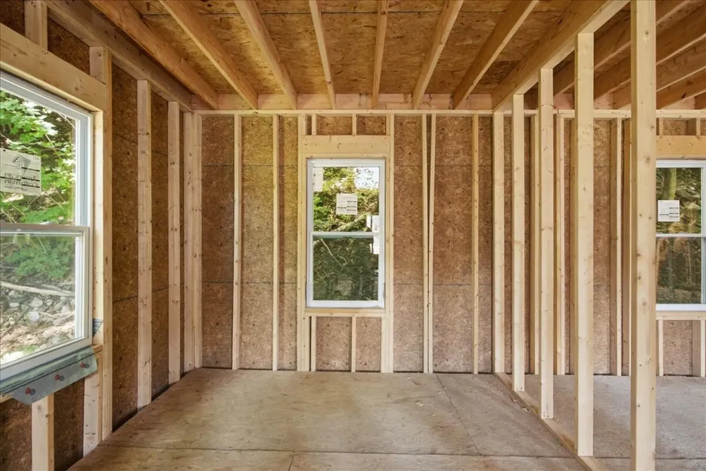 6, 11 Hidden Avenue Livermore Falls ME 04254