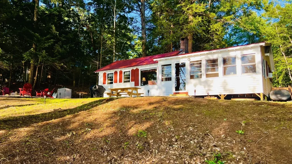 64 53rd Fire Road China ME 04358